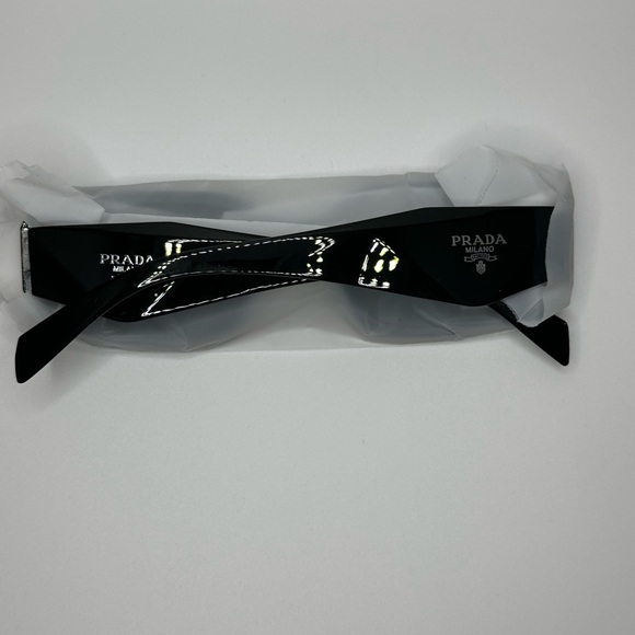 Brand PR 17WS Black Grey Lens Rectangle Stylish Sunglasses - Picture 4 of 14